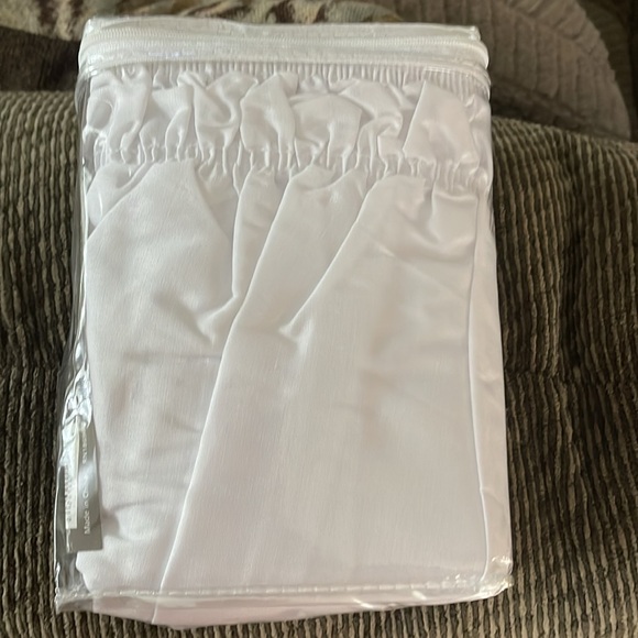 Wrap Around Bed Ruffle Skirt-Queen or King-new - Picture 4 of 4